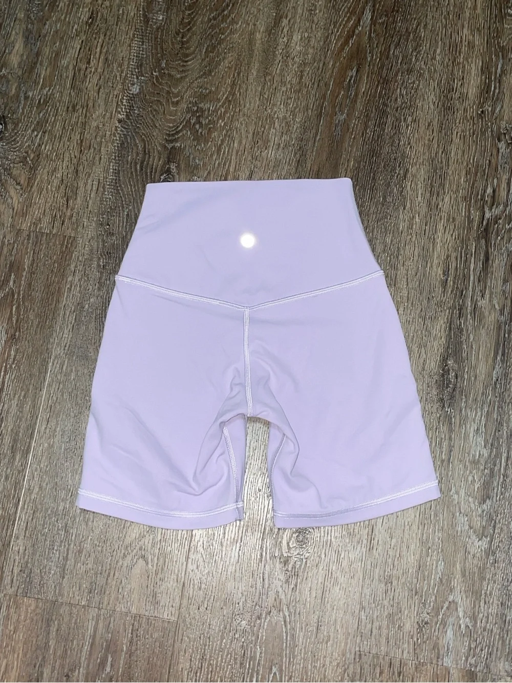 EUC Lululemon Matching Lavender Set. Size Top XS-S/Bottom 2